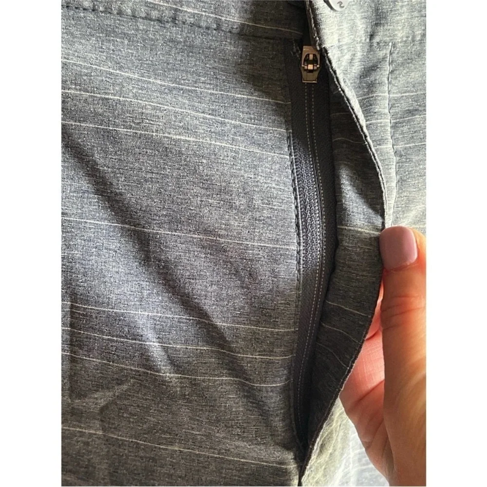 Men’s RIP curl hybrid boardwalk shorts size 38